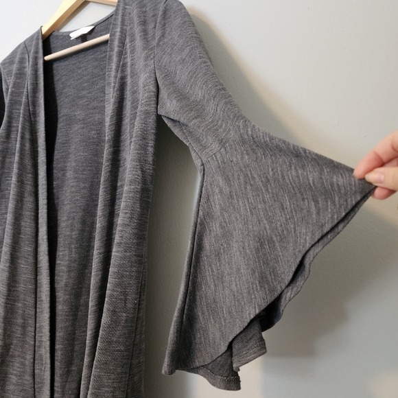 Lauren Conrad Gray Bell Sleeve Cardigan Size Small - Picture 3 of 7